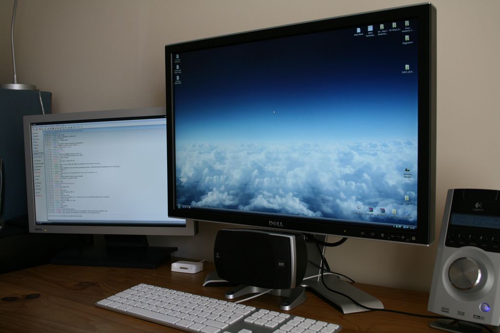 monitor 22 cale